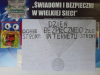 plakat „Świadomi i bezpieczni w wielkiej sieci”