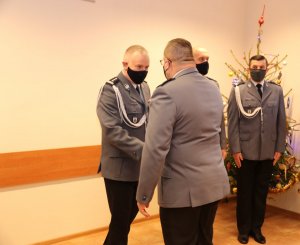 Komendant Powiatowy składa meldunek Komendantowi Wojewódziemu