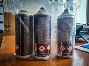 grafitii zdjecia klatki oraz sprayu